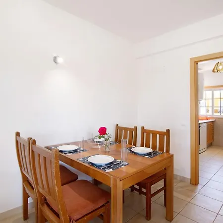 Algarve L Apartment Olhos de Agua (Albufeira)